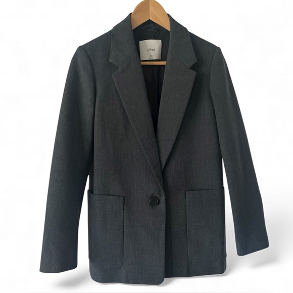Wilfred Jackets & Blazers - Aritzia Wilfred Content Blazer Suit Jacket Top Relaxed Fit (fits S)